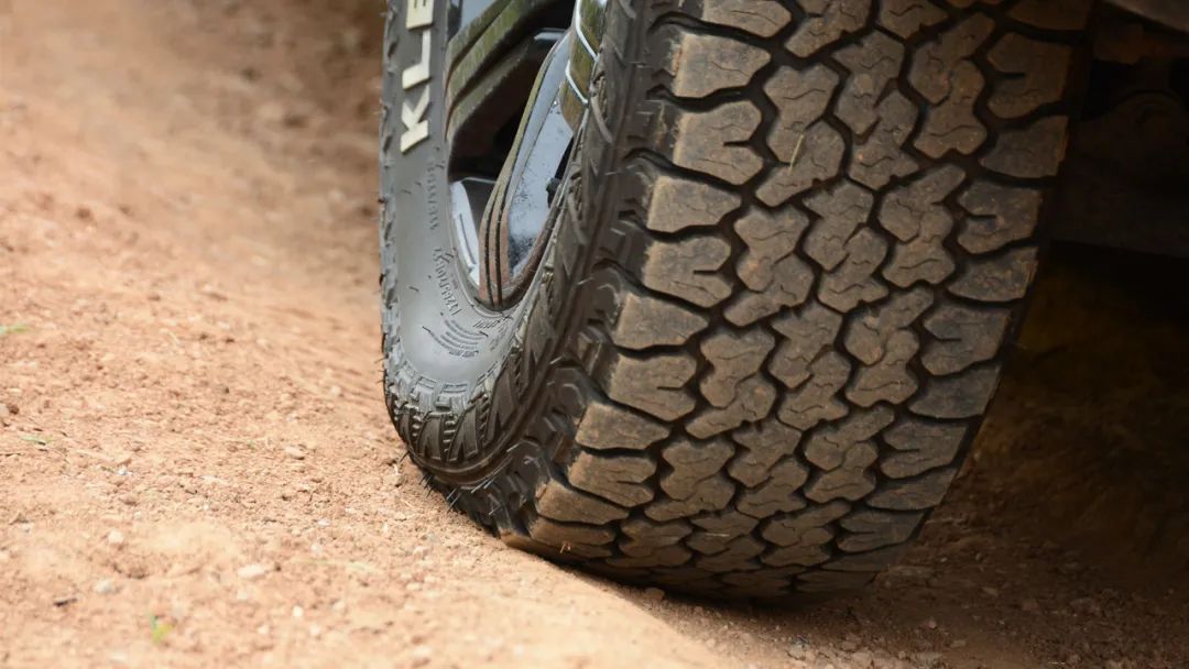 建大轮胎kr601测评,哈弗h9更换建大kr608轮胎