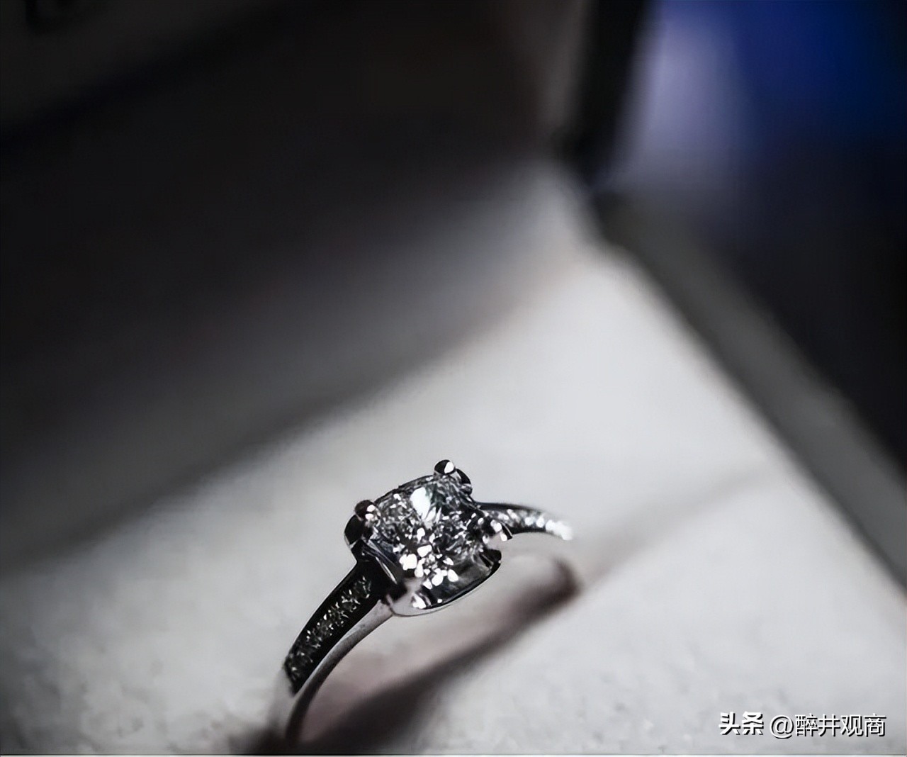 10000元的钻石戒指回收多少钱,1万左右的钻石回收