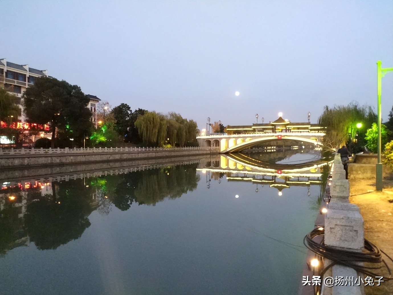 有情有义一湾水，没有东逝去