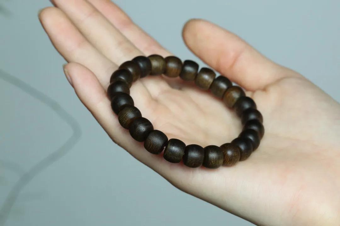 文莱沉香手串的功效与作用,文莱沉香沉水级手串