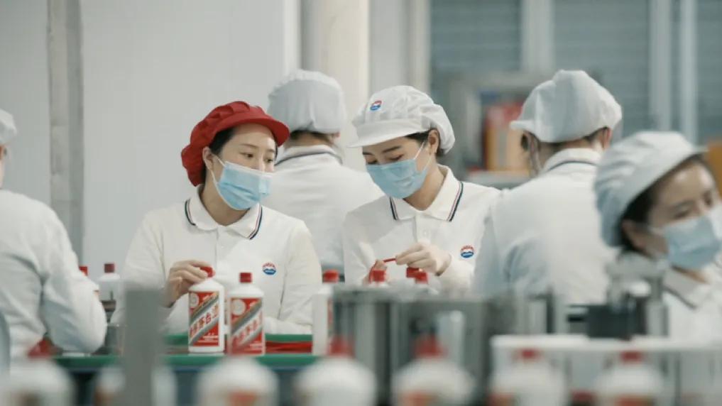 茅台镇的白酒跟其他地方有啥不同,茅台镇的酒和茅台酒有什么区别