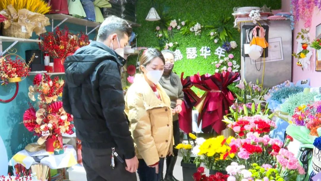 高台：花卉迎春“年味”渐浓
