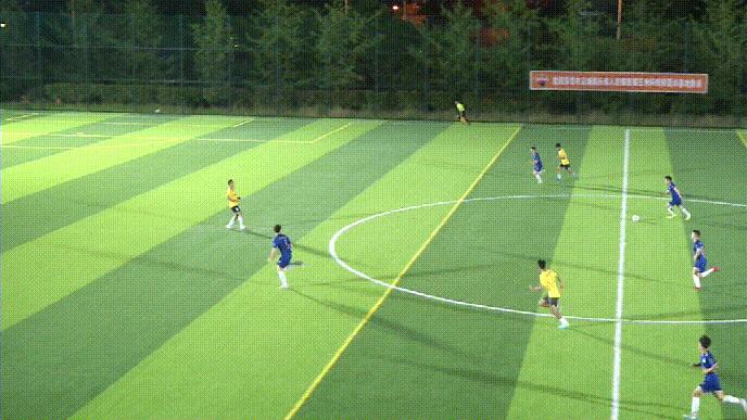 冠军奖杯的冲刺,冠军可能会迟到但永远绝不缺席