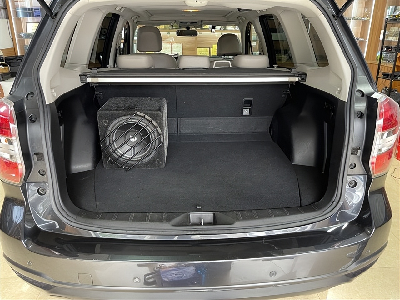 身临其境！泉州汽车音响改装斯巴鲁森林人汽车改装诗芬尼S65喇叭