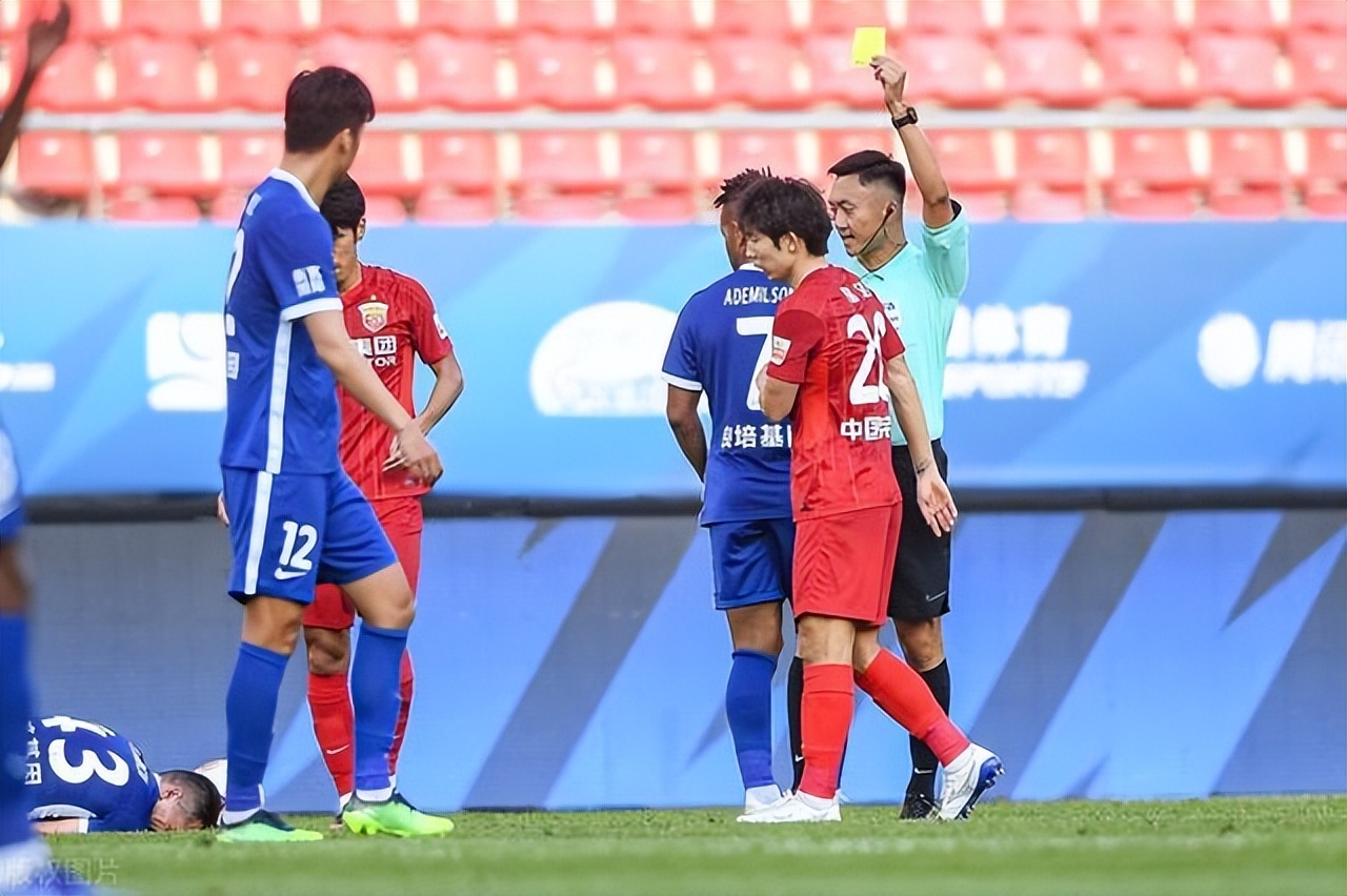 三镇点球绝杀,三镇争议点球