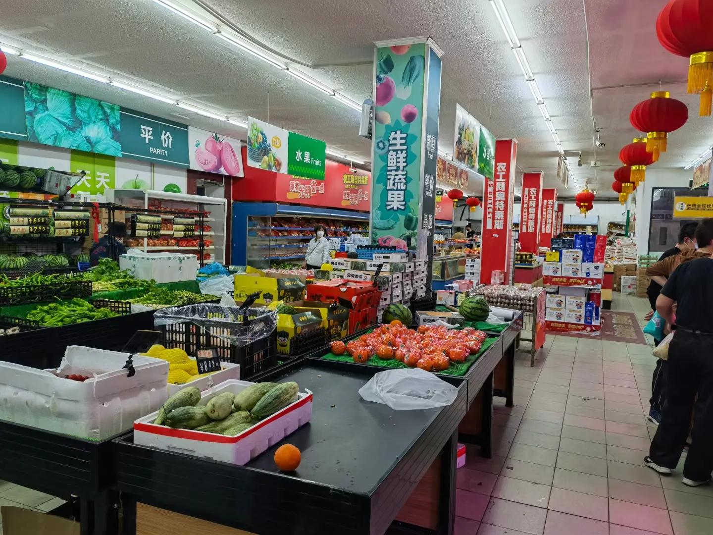 上海兄弟因疫情居家封闭76天，今天终于可以外出四小时