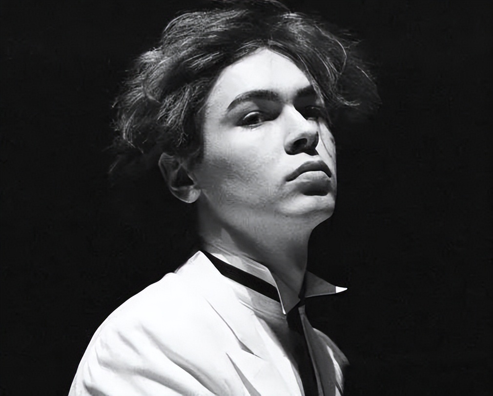 十位颜值逆天的古典音乐家,十大感动古典音乐家