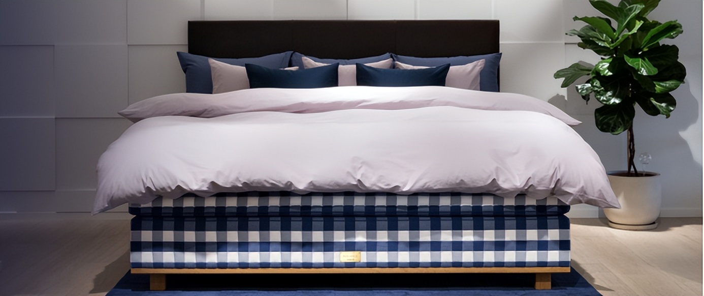 一张床垫卖到400万天价,它到底凭什么?|向老消费学习