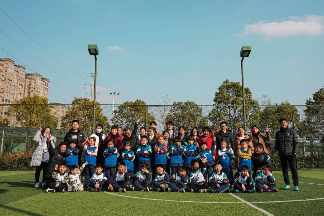 助推校园成长公益足球计划,助力校园体育发展
