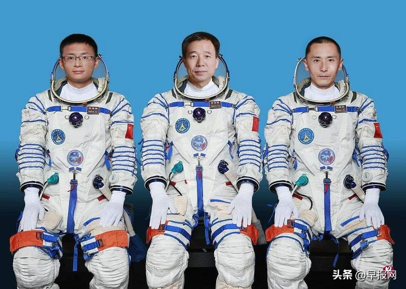 神舟16号载人飞船成功发射手抄报,神舟16号载人飞船成功发射视频