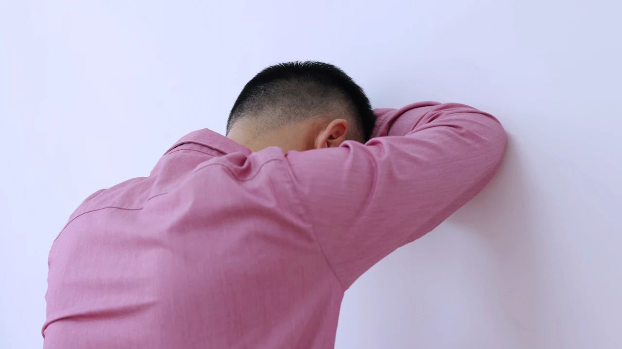 经常头痛揭秘引起头痛的9个真相,经常头痛恶心要警惕四种病