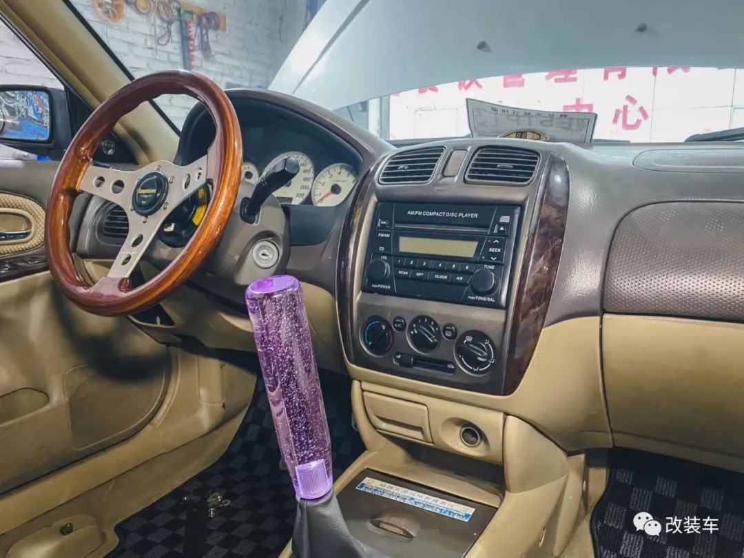 马自达323玩漂移,马自达323狂飙