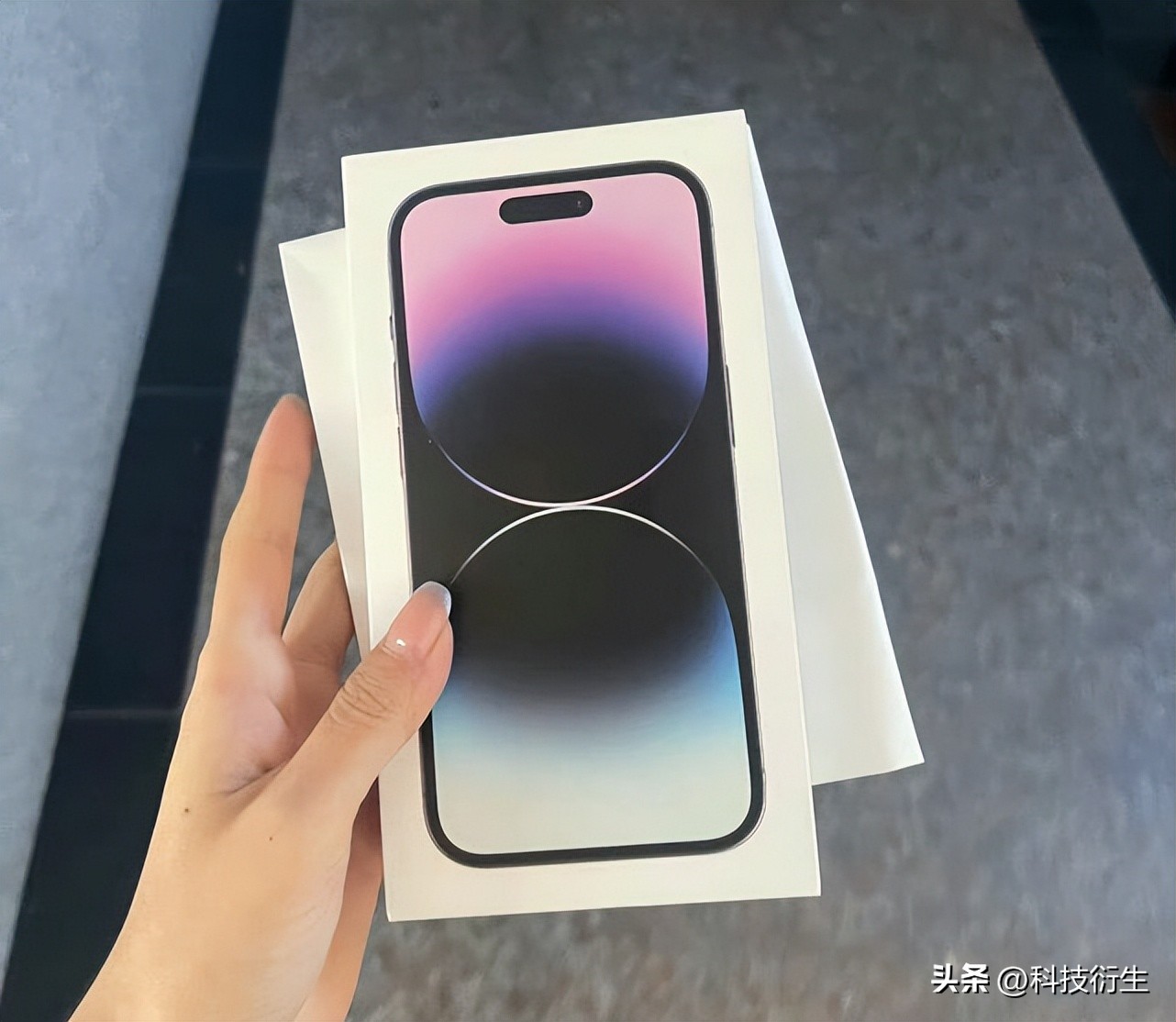 iphone14烧屏官方回应,iphone14pro烧屏的表现