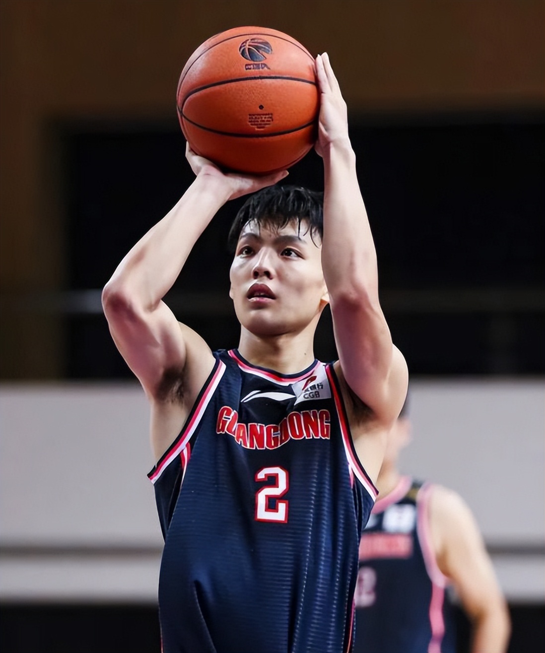 cba各球员身高一览表,cba现役球员身高有180的有几个