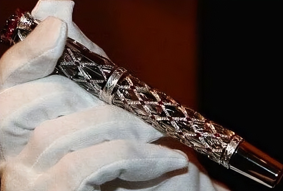 世界上最贵的钢笔100万,盘点世界上最贵的几支笔