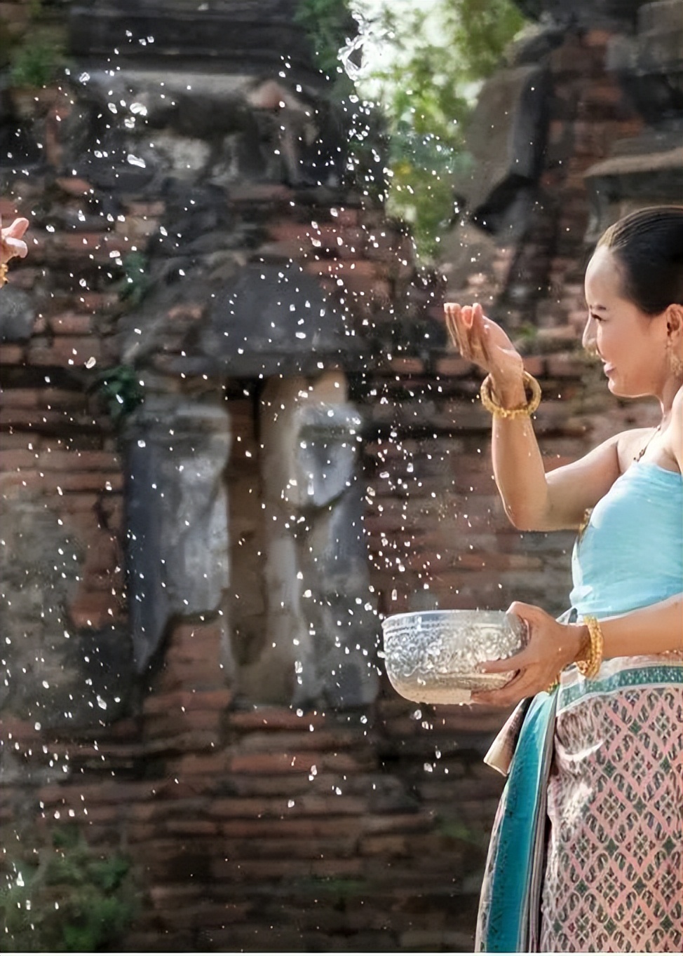 去泰国泼水节旅游,泰国泼水节回国