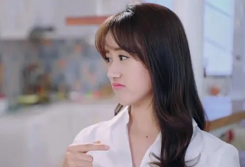 她曾被誉为娱乐圈校花,她被称为最美校花