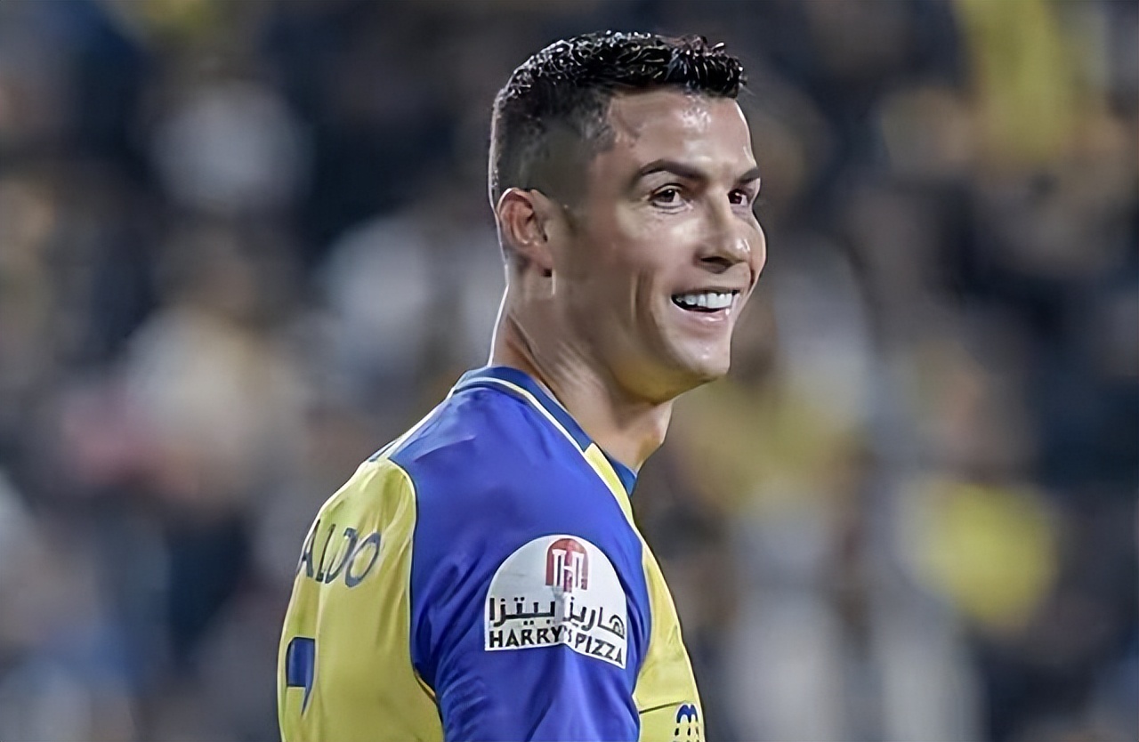 梅西c罗本泽马谁强,本泽马谈梅西c罗