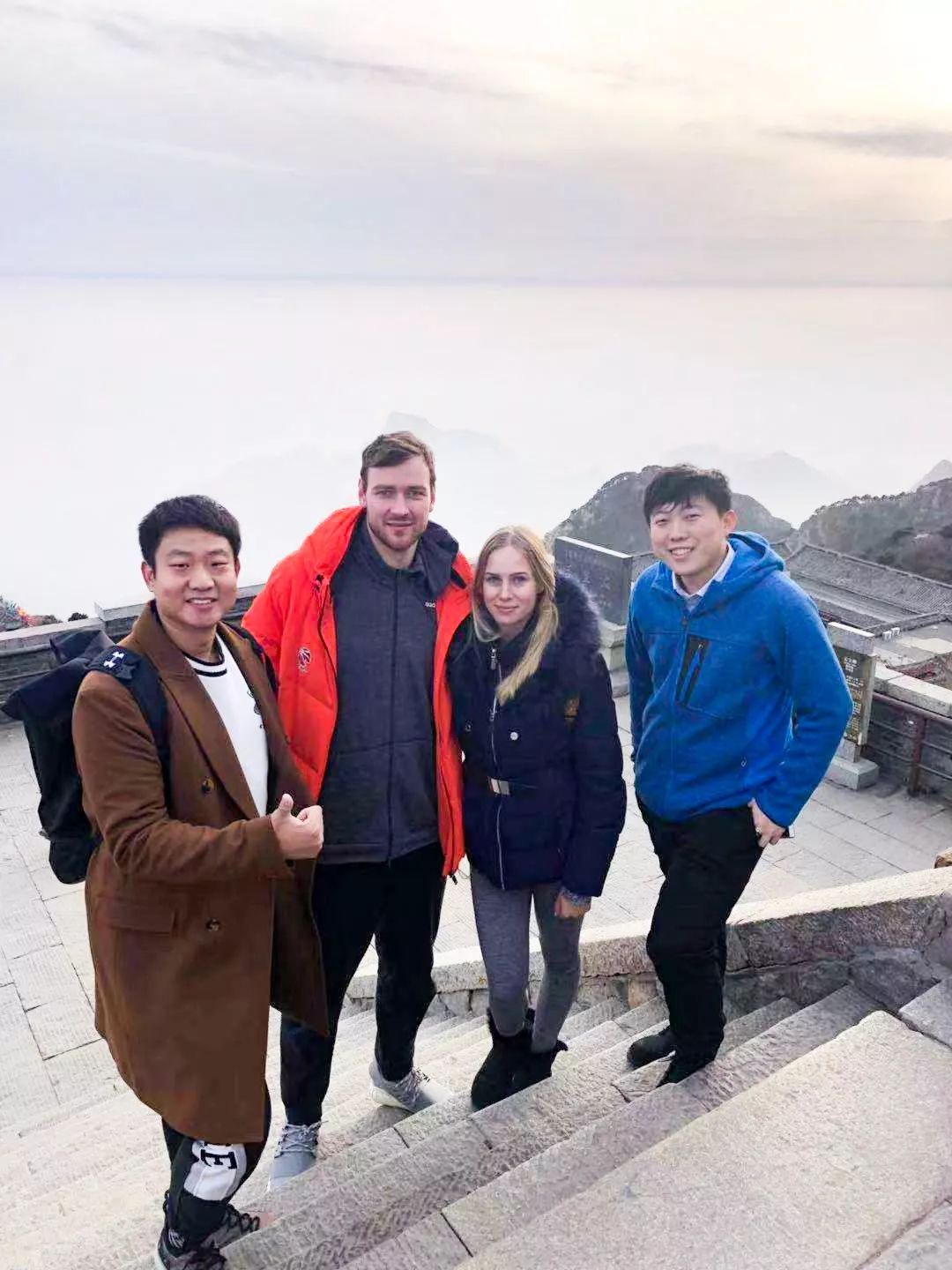 莫泰尤纳斯快攻,莫泰尤纳斯梦幻脚步nba