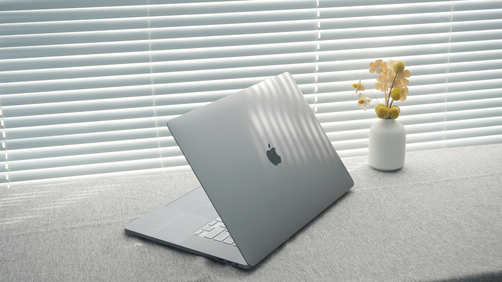 macbookpro2015款13寸,95新macbookpro15寸