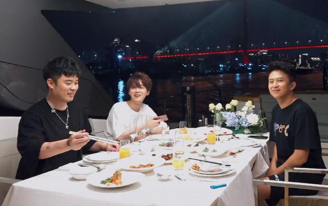 邓超中国乒乓拍了多久,邓超娱乐圈帮忙宣传中国乒乓