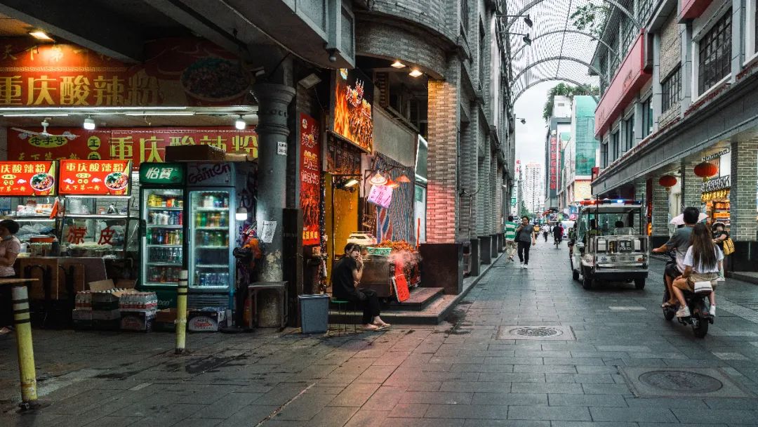 香港罗湖关口也封关了吗,香港罗湖口岸封关吗