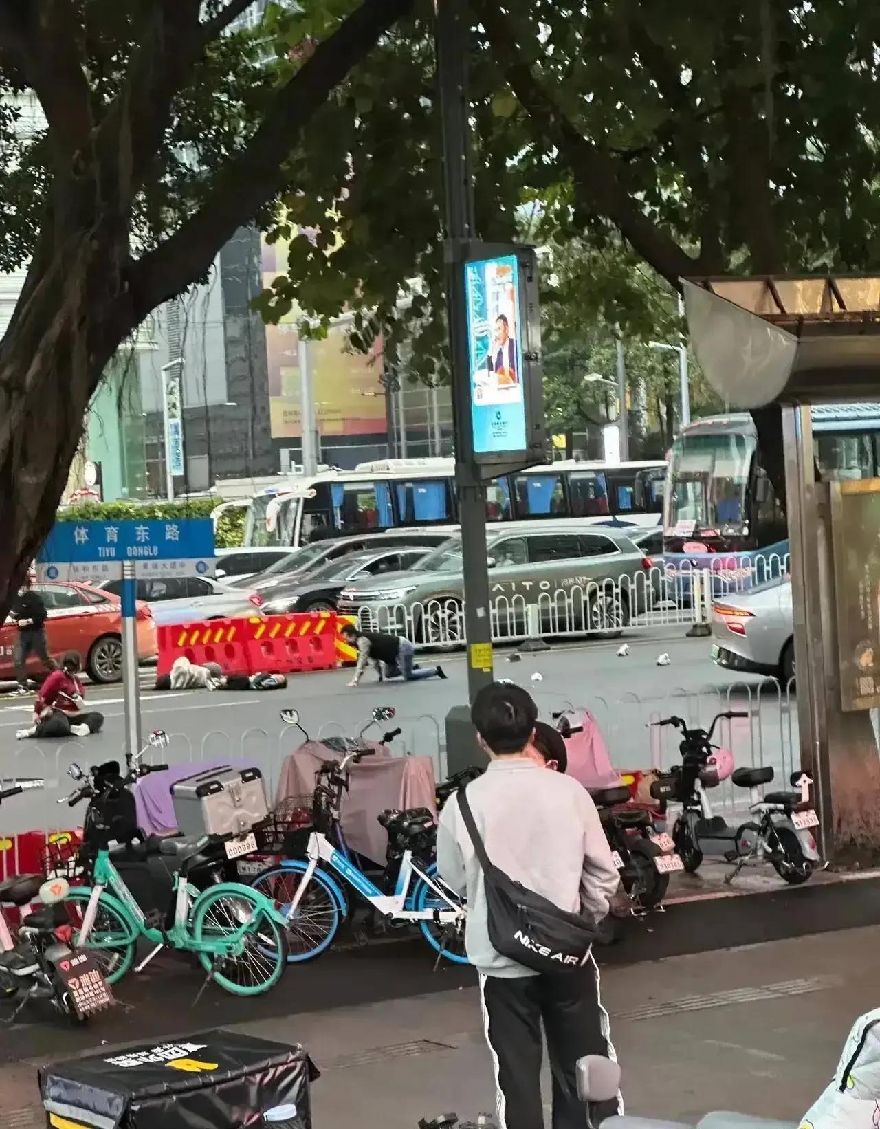 广州宝马撞人致5死13伤判决书原文,大快人心的交通事故处罚