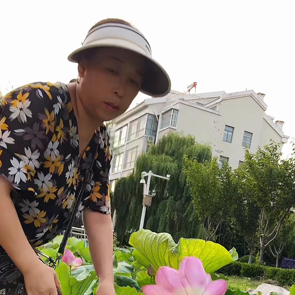 涓堟瘝濞樼殑蹇冮吀鐢熸椿,涓堟瘝濞樼殑蹇冮吀浜嬭抗