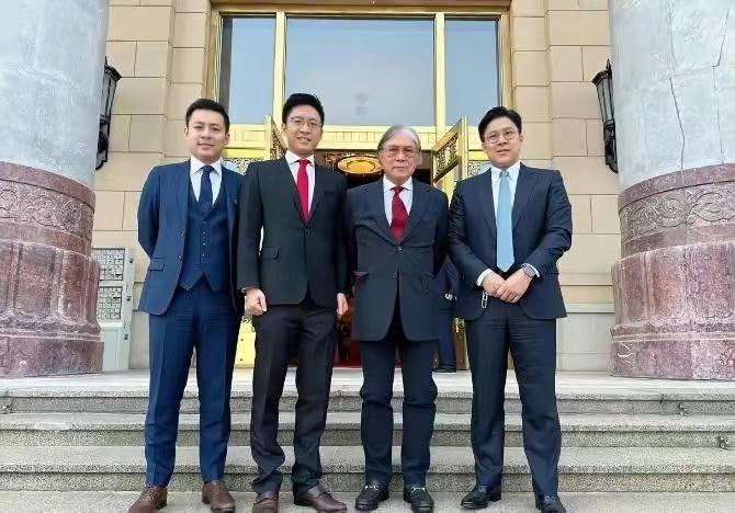 霍英东长子将从香港足协退休，接班人不是霍启刚而是他的弟弟