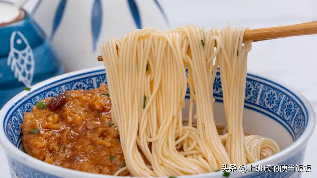 葱烧大排怎么做好吃？超详细步骤，真的巨简单