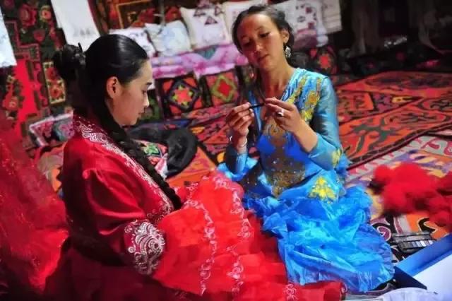 哈萨克族孩子的风俗,哈萨克族关于母亲谚语