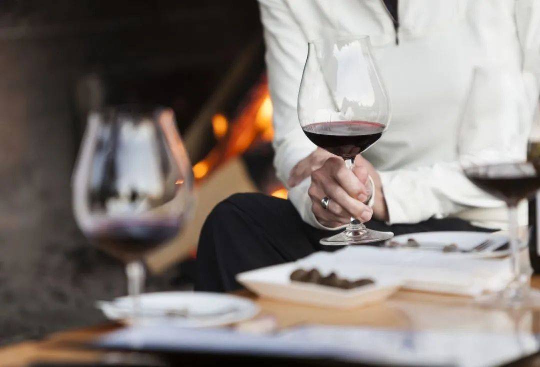 我喝的不是酒而是短暂的快乐,葡萄酒已经成为一种生活