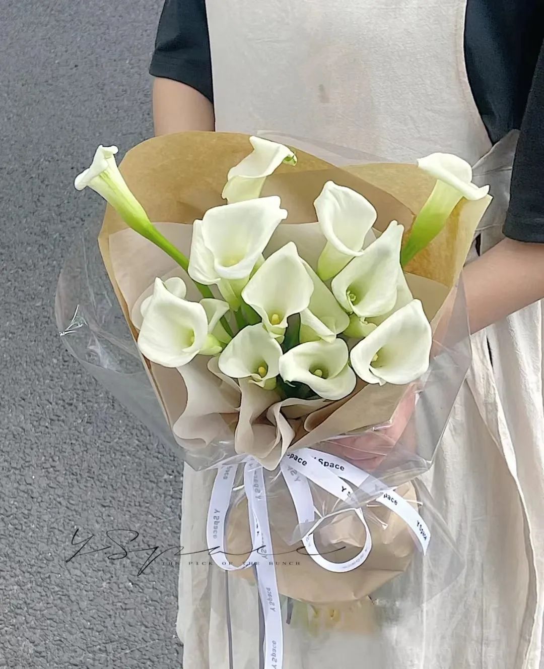 情人节送花送点酒,情人节送花不知道要送什么