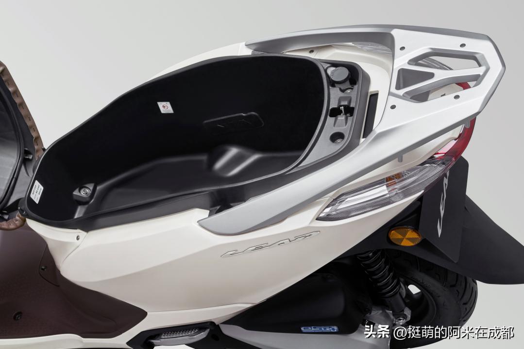 本田lead125踏板改装abs,本田水冷lead125怎么没有abs