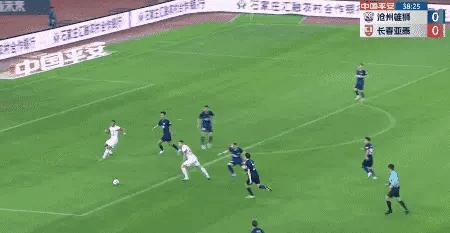 中超积分榜最新排名上海申花,中超最新积分榜申花稳居第一