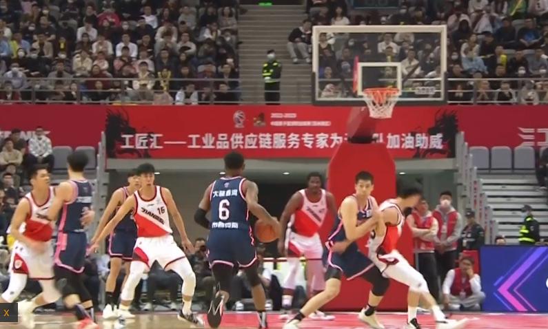 疆粤大战19点35分cba广东vs新疆,cba苏州vs新疆