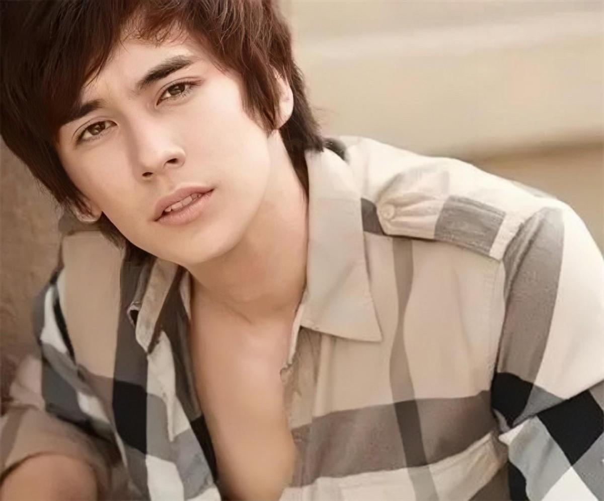 张伦硕钟丽缇结婚几年,钟丽缇嫁小12岁张伦硕