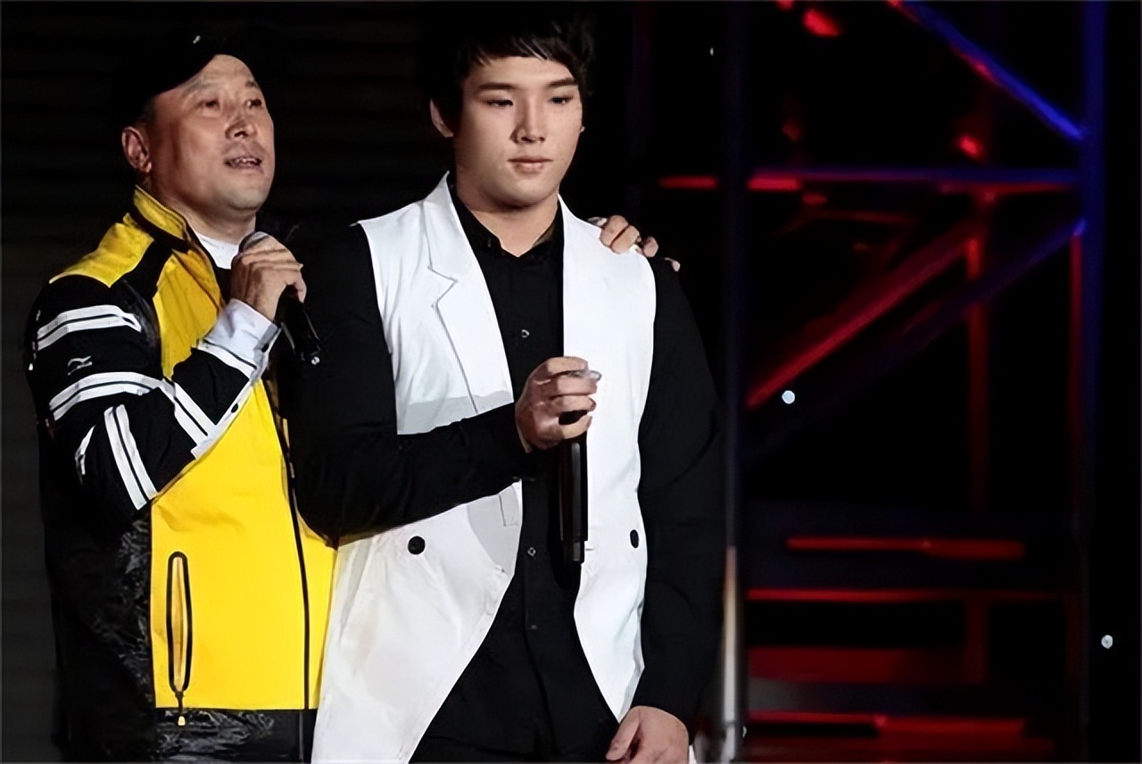 李永波下课后照片,22岁李永波近况