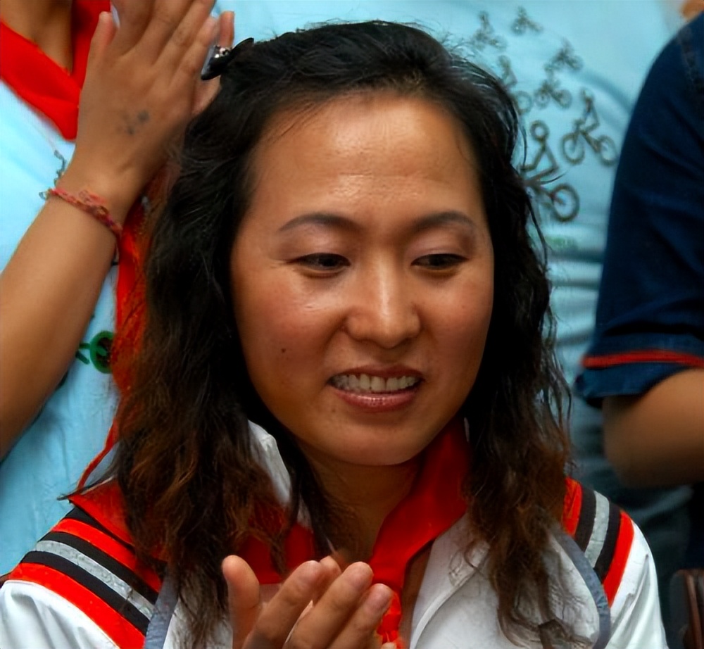 东方神鹿王军霞经历,东方神鹿王军霞近照图片