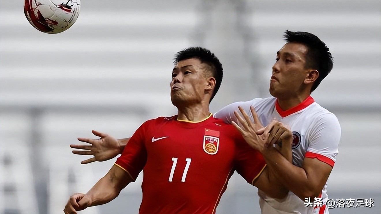 张玉宁最新比赛中国足球,张玉宁踢球视频张玉宁头槌破门