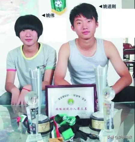 刷屏！她是咱阜阳籍，龙凤胎弟弟也踢足球