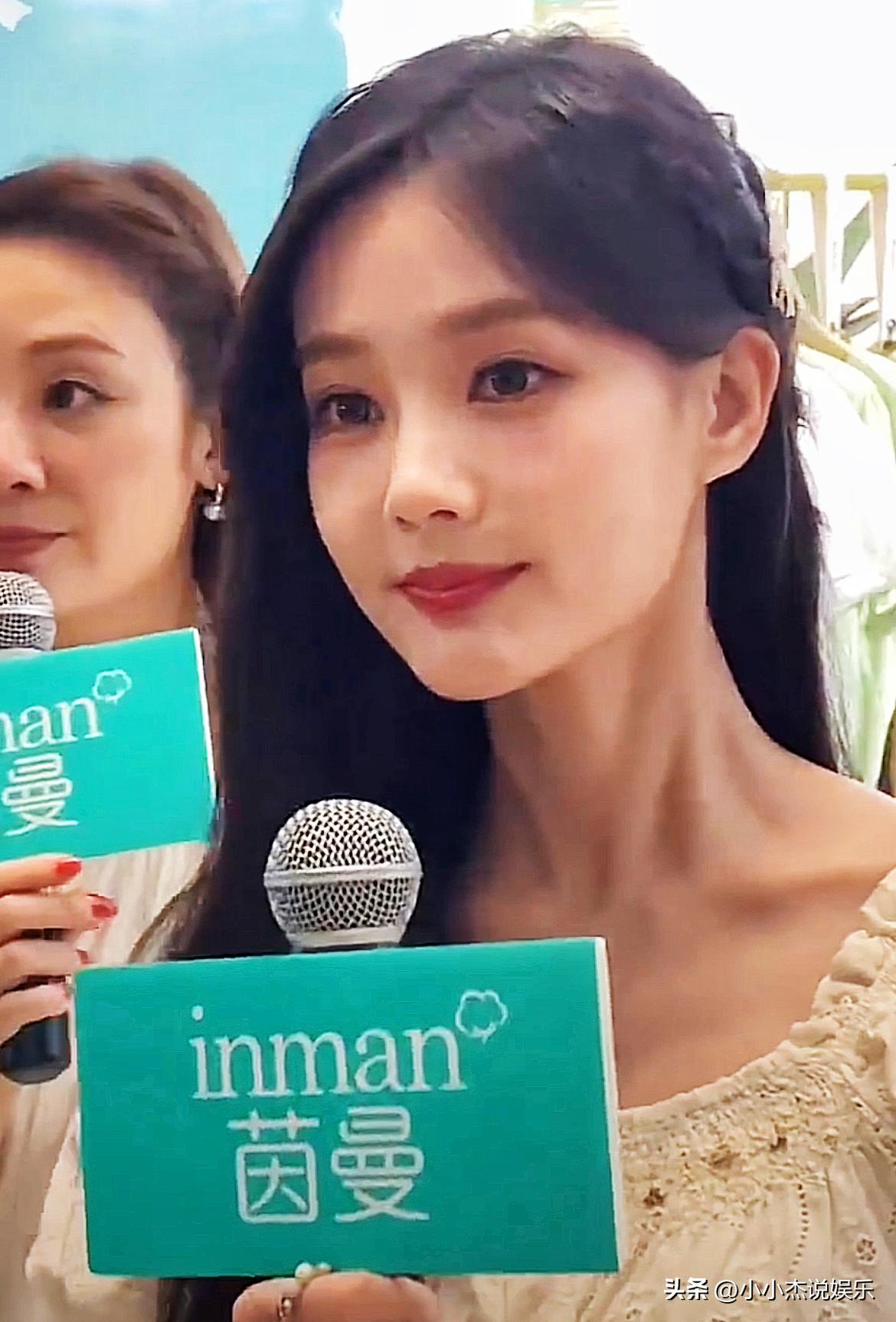 李一桐走秀微博之夜照片,李一桐出席活动照片