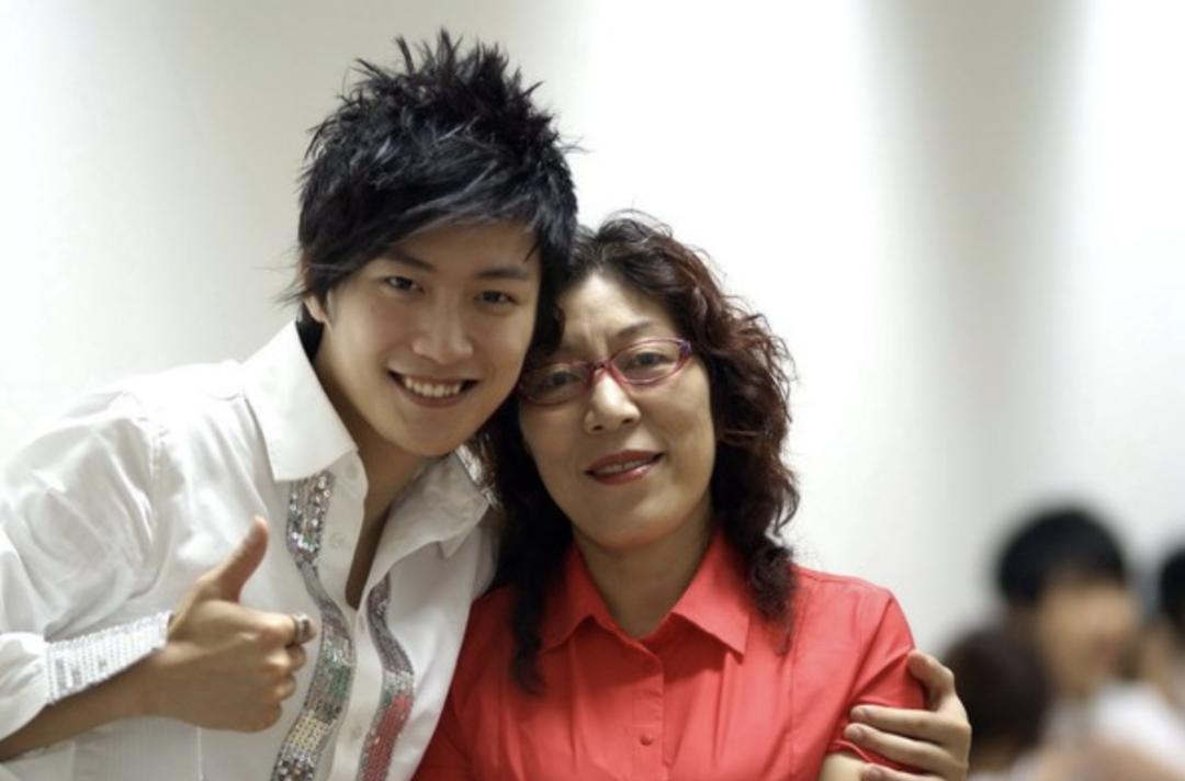 乔任梁母亲走出丧子之痛,乔任梁抑郁症突发情况