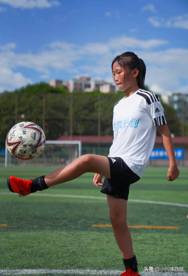 王霜邀追风女孩到武汉特训,王霜给追风女孩的一封信