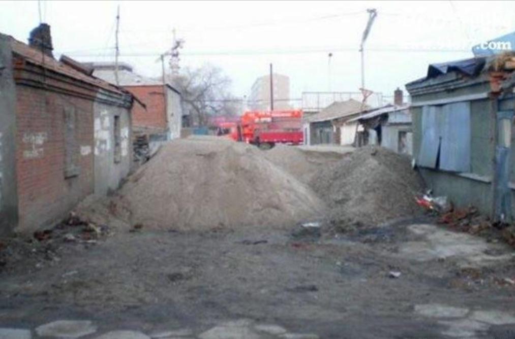 东北讷河地窖藏尸案,地窖藏尸42人