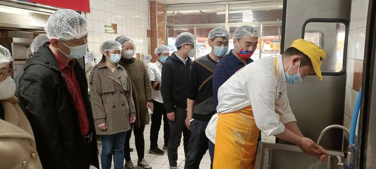 开放后场操作间华润苏果为市民打造安心厨房