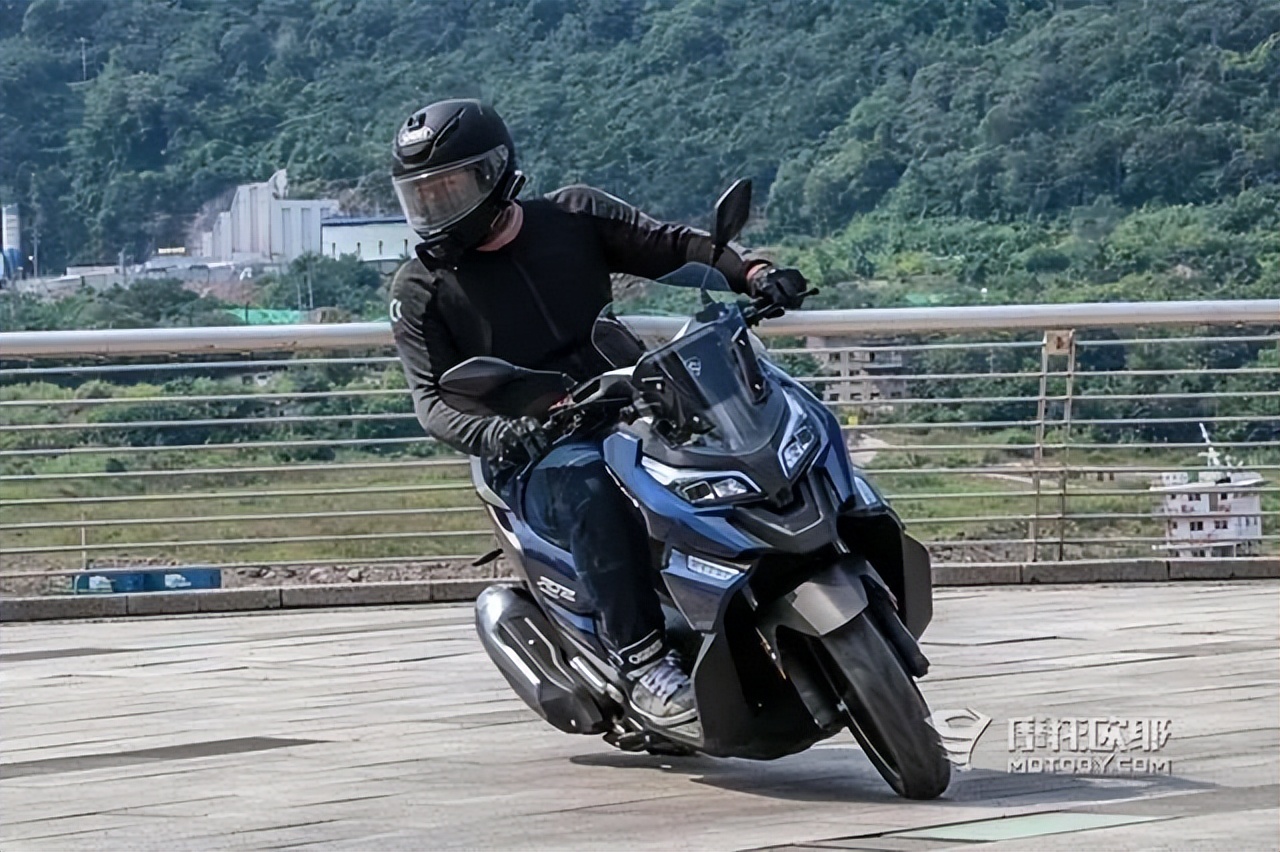 250cc踏板算不算大排量,哪款三万以内250cc踏板值得入手