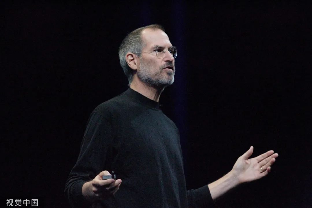 乔布斯的黑色毛衣，他只收了175美元