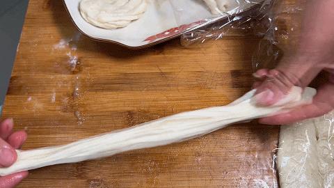 发面烧饼怎么做凉了也不硬,香酥发面烧饼制作方法