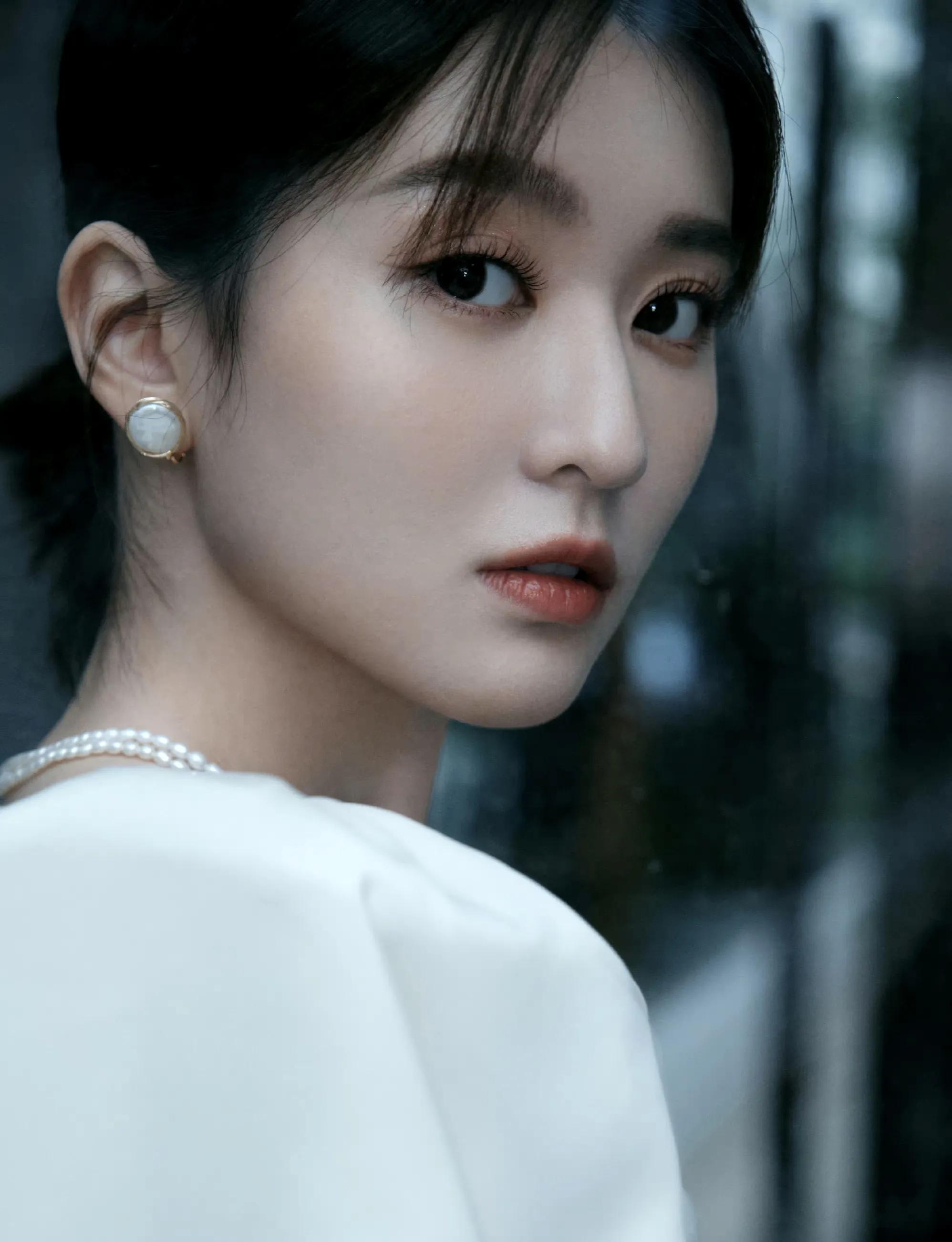 乔欣高清写真美照,女演员乔欣最漂亮美图